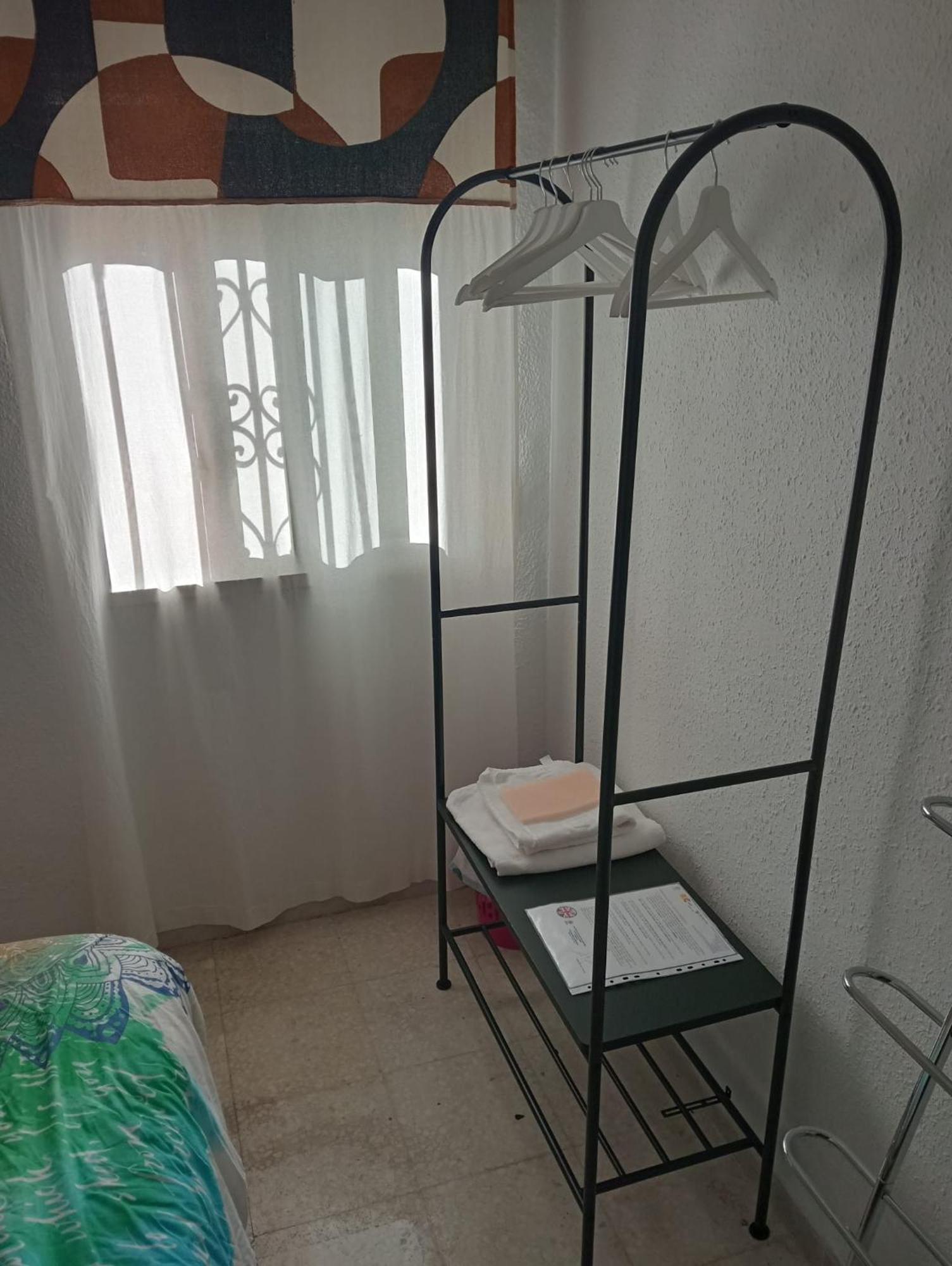 Habitacion Piso Particular En カスティジェハ・デ・ラ・クエスタ エクステリア 写真