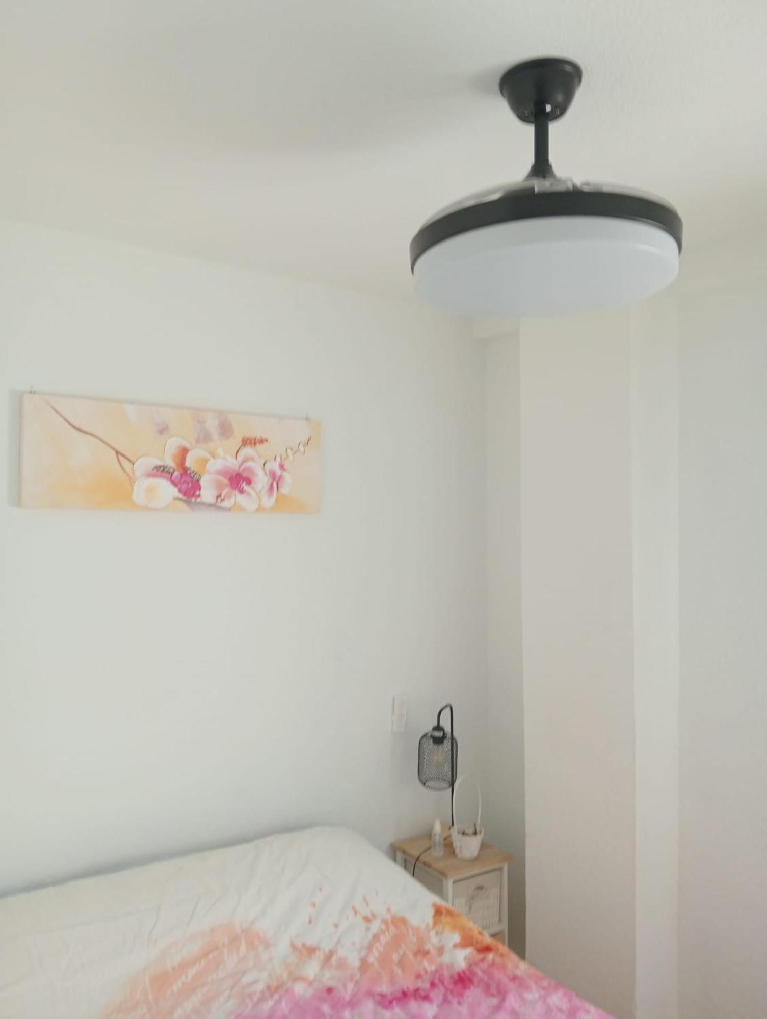 Habitacion Piso Particular En カスティジェハ・デ・ラ・クエスタ エクステリア 写真