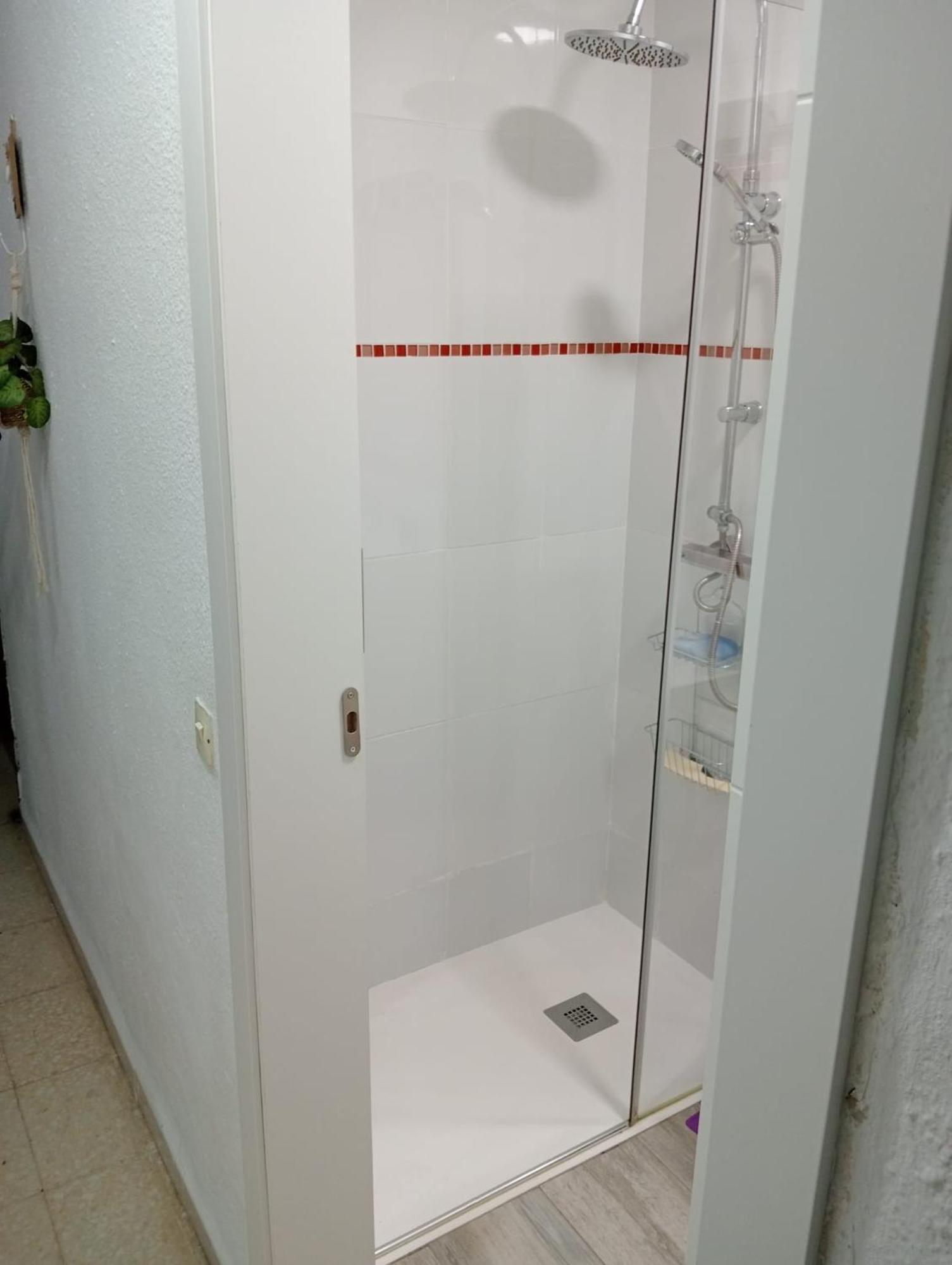 Habitacion Piso Particular En カスティジェハ・デ・ラ・クエスタ エクステリア 写真